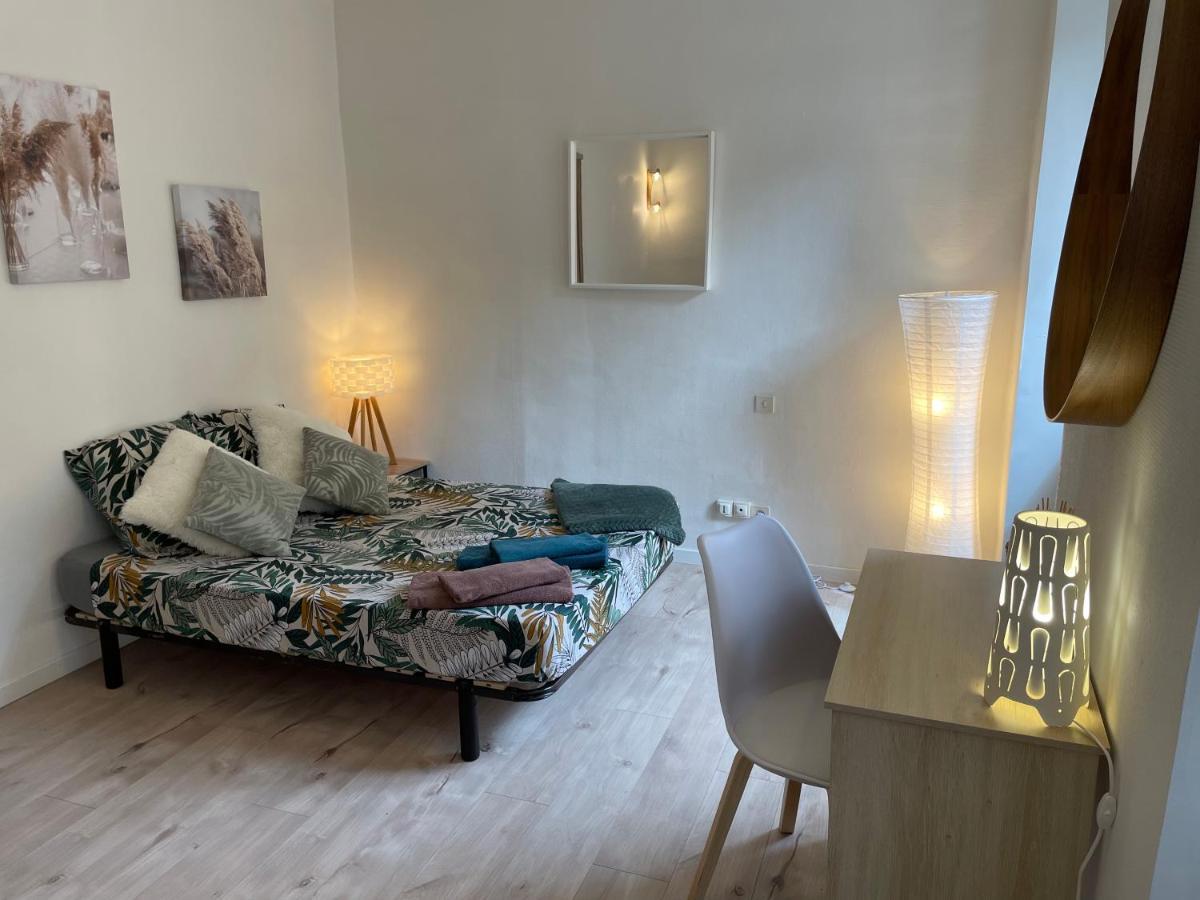 T2 Plein Centre Au 1Er Etage Avec Parking Prive Apartment มีโญ ภายนอก รูปภาพ