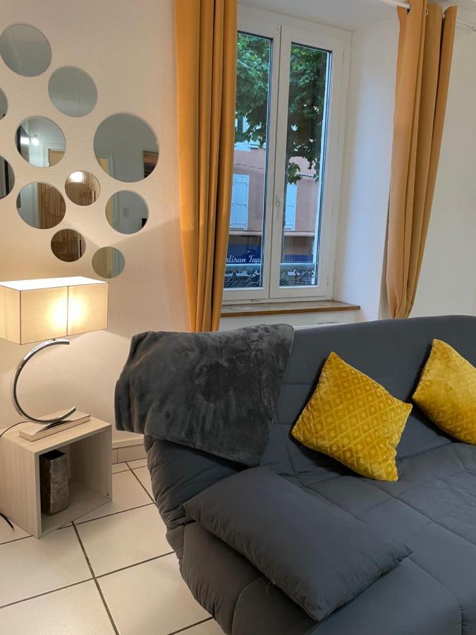 T2 Plein Centre Au 1Er Etage Avec Parking Prive Apartment มีโญ ภายนอก รูปภาพ