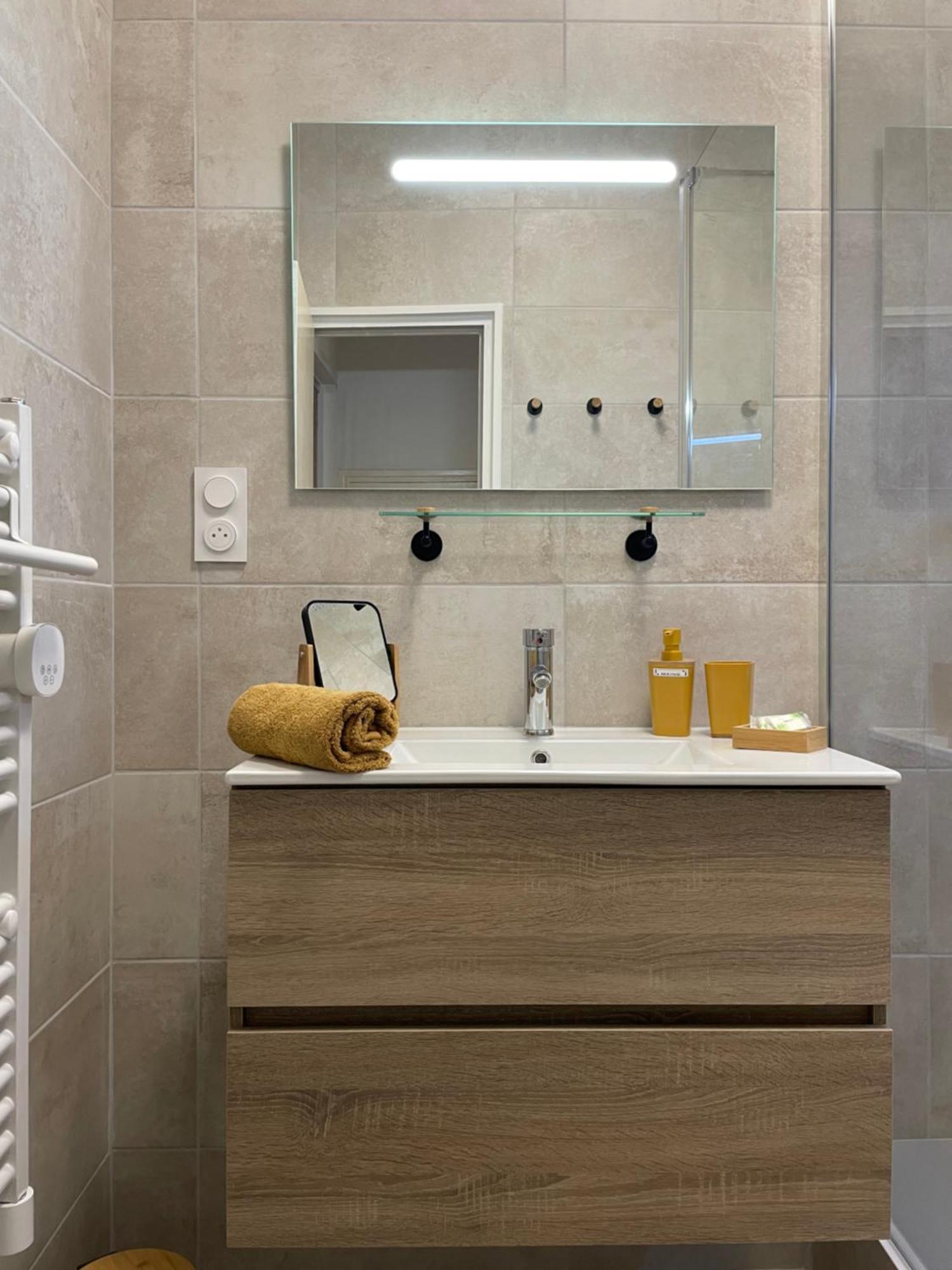 T2 Plein Centre Au 1Er Etage Avec Parking Prive Apartment มีโญ ภายนอก รูปภาพ